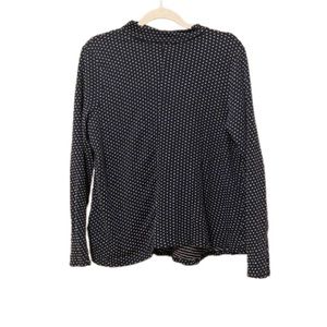 Chic Textured Zara Mock Turtleneck in Navy and White
